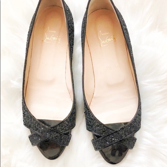 Christian Louboutin Croisette Glitter Flat Sandals - Picture 2 of 6